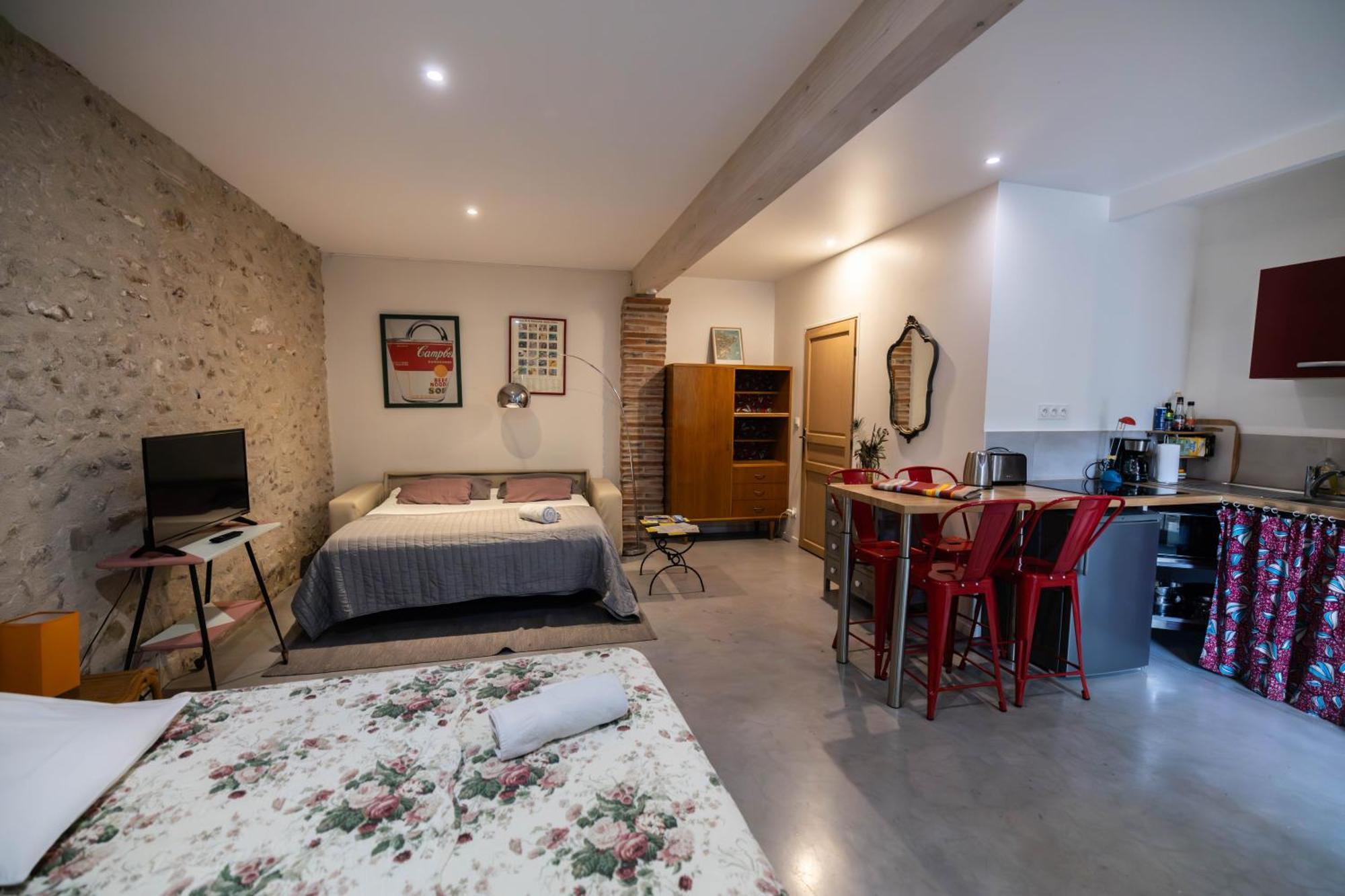 Gites Du Castell De Bles Saint-Genis-des-Fontaines Номер фото
